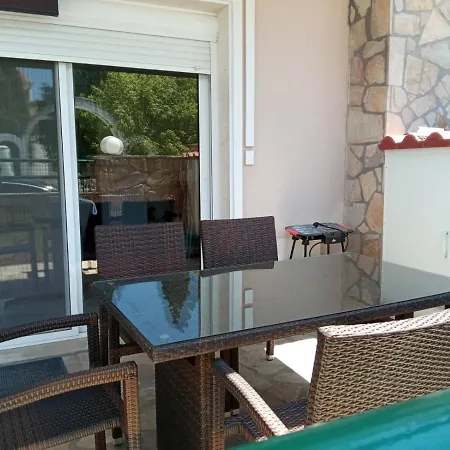 House Christodoulos Lejlighed