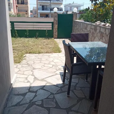 Apartment House Christodoulos *