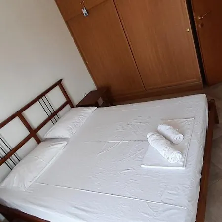 House Christodoulos Apartament