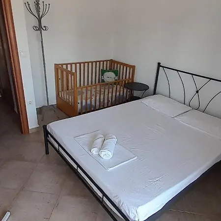 Apartment House Christodoulos